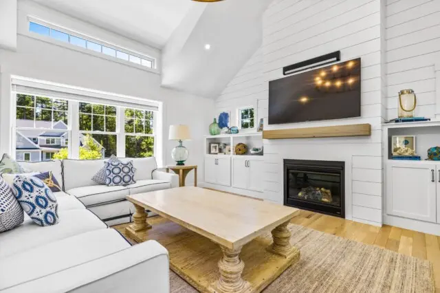 30 Cushing Drive EJ Pontiff Custom Builders 06