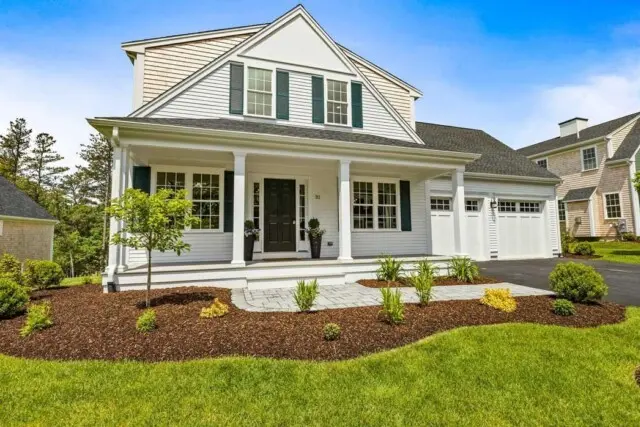 Custom Home Construction cover