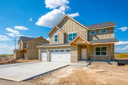 New homes istockphoto 1373167241 612x612 1