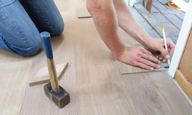Carpenter carpentry craft 1388944 1024x615