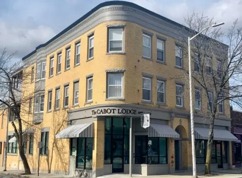 The Cabot Lodge Hero Ext112 Editv5 2022 12 16 124521 ddjx