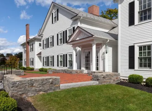 Chamberlain House Hero Ext20 2022 12 16 124527 yvvh