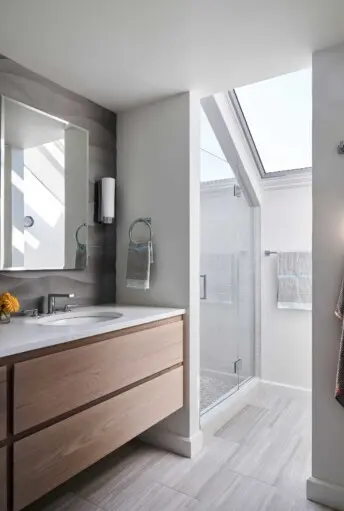 House on the Bluff Tall Interior Master Bath Cape Cod Interior Design Architecture Modern Contemporary