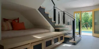 Farther Reach Entryway