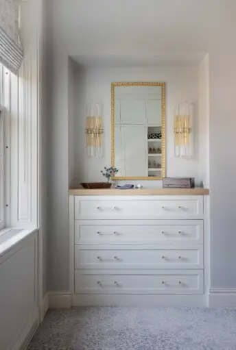 Brownstone Dressing Room