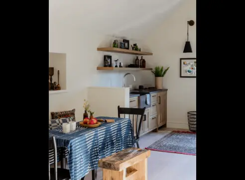 Inside Out Hero Int25 2022 12 16 122704 kqwt