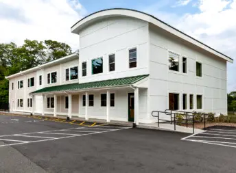 Cover YMCA Beverly Sterling Marshall Dackert H 14 Ext copy