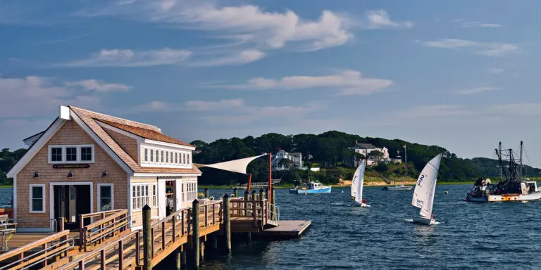 Stage Harbor Yacht Club Horizontal Landing Architecture Design Comnmercial Institutional Community Shingle Style Facade Boathouse Clubhouse 2022 12 16 124335 kiuj