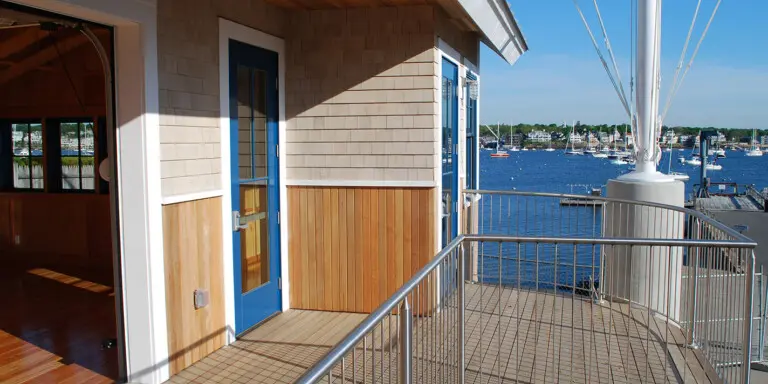 Cover Pleon Yacht Club SV L 05 Ext copy