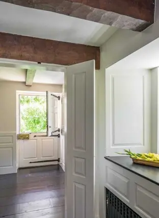 SV Design STUTCNTRST tall4 2022 12 16 125003 dkvr