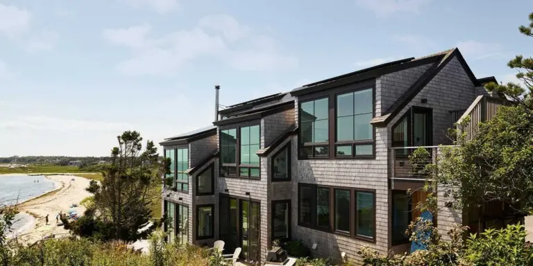 House on the Bluff Horizontal Landing Exterior 4 2022 12 16 124455 puuh