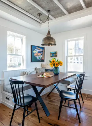 Captains Row Tall Historic Renovation Addition Architecture Interior Design Chatham Cape Cod Home Dining Nook Built In Jeff Soderbergh 2022 12 16 124404 ewql