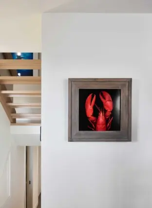 House on the Bluff Tall Interior Stairs Art Lobster Architecture Modern Contemporary 2022 12 16 124458 vgum