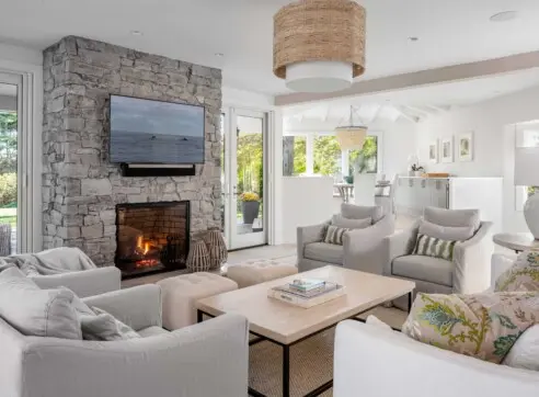 Shadesof White Hero Int9 2022 12 16 124555 pdge