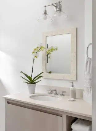 Shadesof White Tall edit2 2022 12 16 124558 yyti