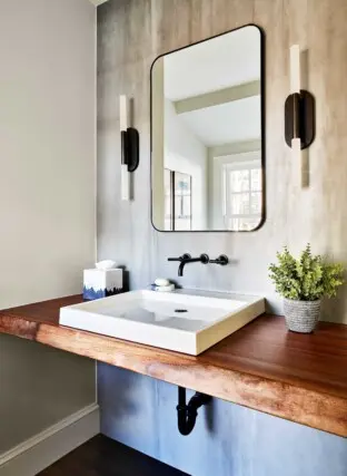 This Old House Gray Lodge Tall Interior Bathroom 2022 12 16 124607 uhfz