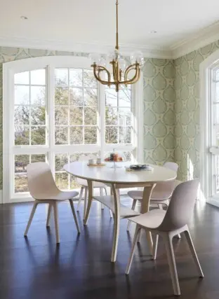 This Old House Gray Lodge Tall Interior Breakfast Room 2022 12 16 124608 ztns