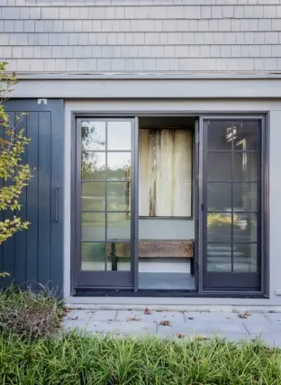 Inside Out Tall Ext13 2022 12 16 124653 vcvm