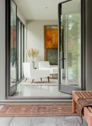 Inside Out Tall Int15 2022 12 16 124654 byom