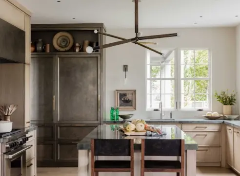 Inside Out Hero Int30 2022 12 16 124655 fnon