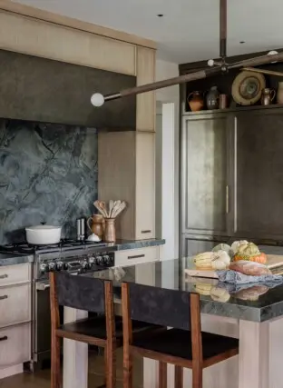 Inside Out Tall Int31 2022 12 16 124656 yffl