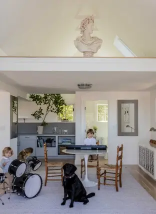 Hammer Heels Tall Studio Int 2022 12 16 124733 asai