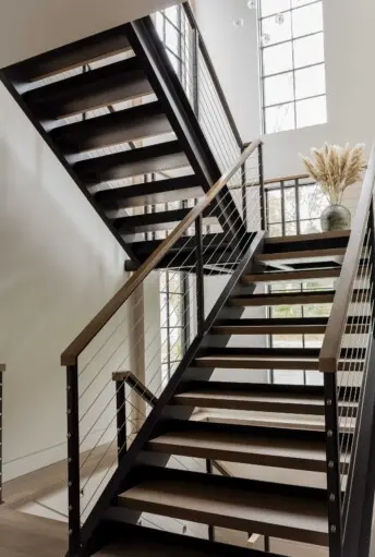 Inside Out Tall Int35 2022 12 16 124659 gzts