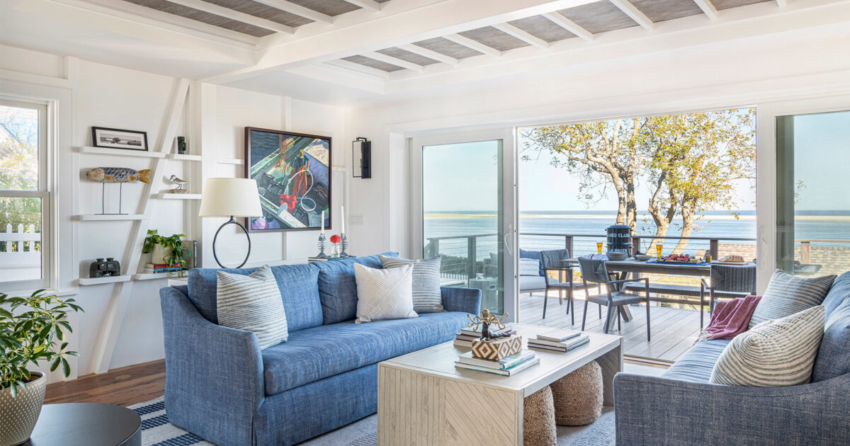 Cape Cod Style Cottage Homes Interior